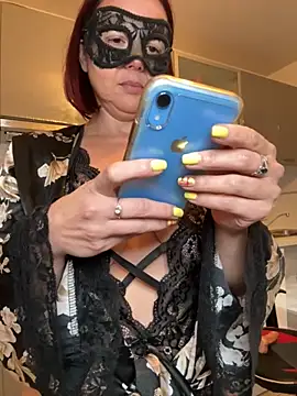 Snapshot of la_petite_prunette69 chatting on December 4, 9:51 am la petite prunette69 online show from December 4, 9:51 am