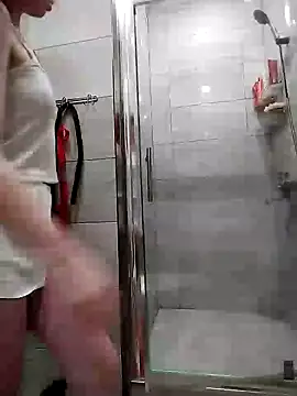 Snapshot of RubyAttwood chatting on March 21, 7:35 pm RubyAttwood online show from March 21, 7:35 pm