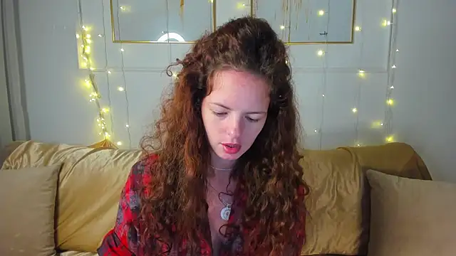 Snapshot of RubyAttwood chatting on October 5, 2:26 pm RubyAttwood online show from October 5, 2:26 pm