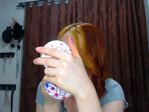Snapshot of Redhead_incandy chatting on June 22, 3:47 am Redhead incandy online show from June 22, 3:47 am