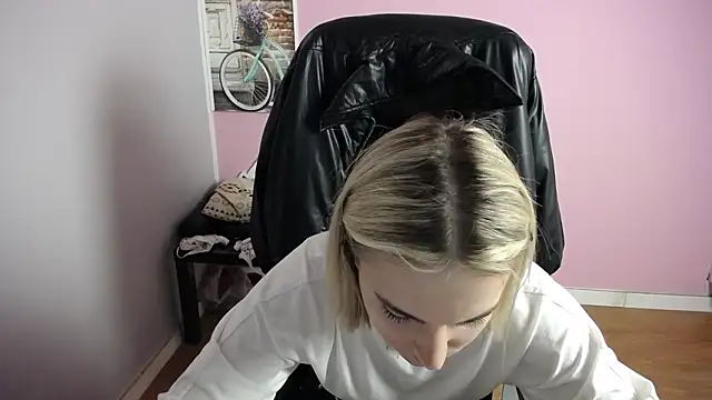 viktoria lovely online show from February 25, 11:31 am