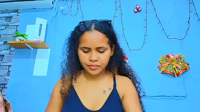 Snapshot of makena18 chatting on January 4, 12:49 pm makena18 online show from January 4, 12:49 pm