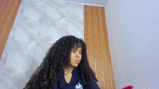 Snapshot of makena18 chatting on September 25, 1:59 pm makena18 online show from September 25, 1:59 pm