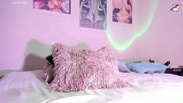 Snapshot of paymon19 chatting on February 16, 12:12 pm paymon19 online show from February 16, 12:12 pm