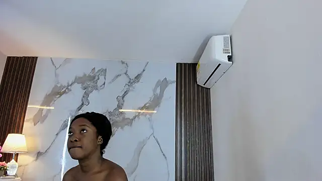Snapshot of aidaadams chatting on January 18, 11:32 am aidaadams online show from January 18, 11:32 am