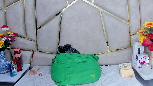 Snapshot of Kloe_Candy1 chatting on January 31, 9:48 am Kloe Candy1 online show from January 31, 9:48 am