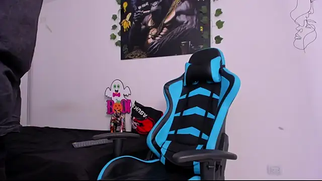 Snapshot of Bray_Kevin chatting on January 24, 11:56 pm Bray Kevin online show from January 24, 11:56 pm