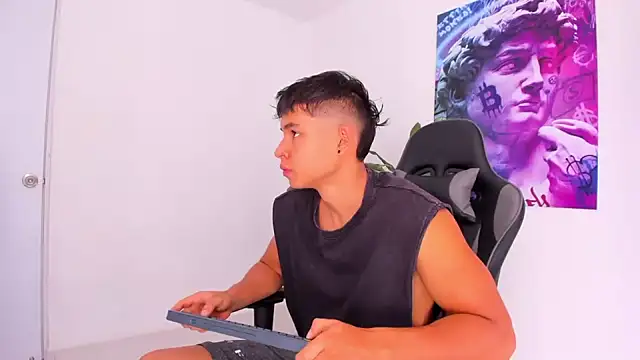 Snapshot of Bray_Kevin chatting on January 28, 2:21 pm Bray Kevin online show from January 28, 2:21 pm