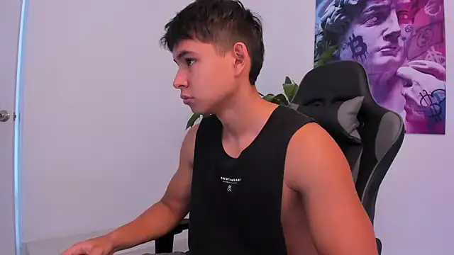 Snapshot of Bray_Kevin chatting on February 14, 3:26 pm Bray Kevin online show from February 14, 3:26 pm