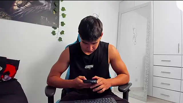 Snapshot of Bray_Kevin chatting on February 16, 1:03 am Bray Kevin online show from February 16, 1:03 am