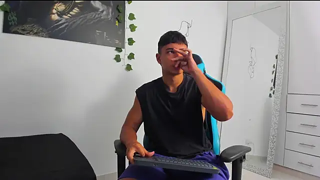 Snapshot of Bray_Kevin chatting on February 26, 11:26 pm Bray Kevin online show from February 26, 11:26 pm