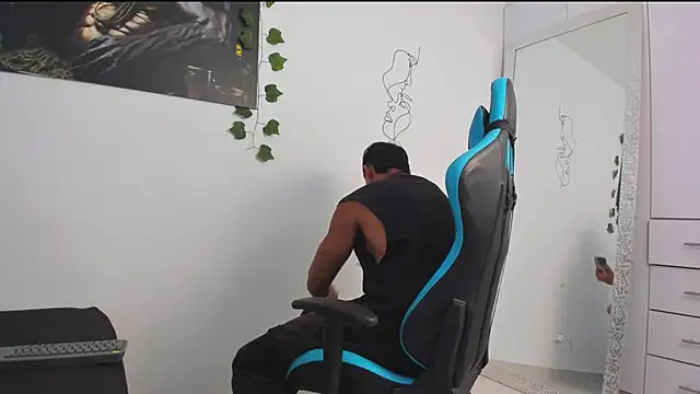 Snapshot of Bray_Kevin chatting on March 5, 4:24 pm Bray Kevin online show from March 5, 4:24 pm