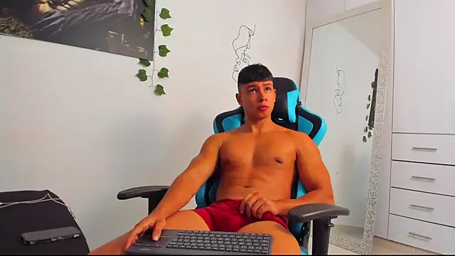 Snapshot of Bray_Kevin chatting on March 11, 3:37 am Bray Kevin online show from March 11, 3:37 am