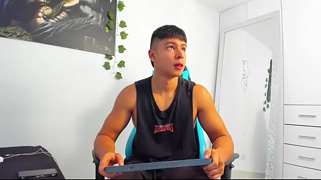 Snapshot of Bray_Kevin chatting on March 11, 3:45 pm Bray Kevin online show from March 11, 3:45 pm