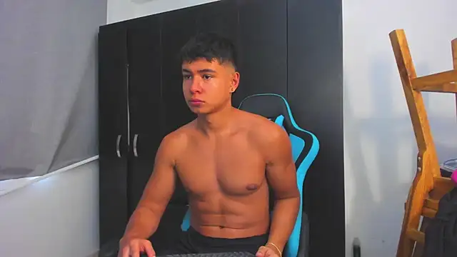 Snapshot of Bray_Kevin chatting on November 24, 4:07 pm Bray Kevin online show from November 24, 4:07 pm