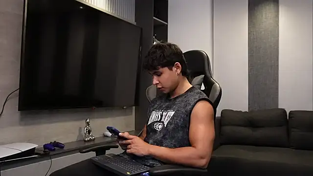 Bray Kevin online show from April 15, 11:49 pm