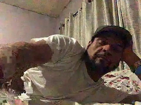 Snapshot of MrDickUdown24_7 chatting on February 24, 8:38 am MrDickUdown24 7 online show from February 24, 8:38 am