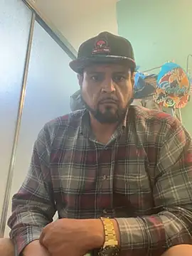 Snapshot of MrDickUdown24_7 chatting on March 4, 9:54 pm MrDickUdown24 7 online show from March 4, 9:54 pm