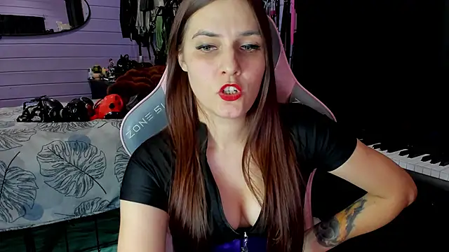 Snapshot of Stroynyash chatting on December 15, 9:19 pm Stroynyash online show from December 15, 9:19 pm