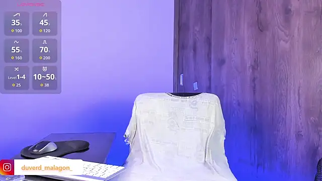 Snapshot of Demian_cute18 chatting on October 1, 11:33 pm Demian cute18 online show from October 1, 11:33 pm