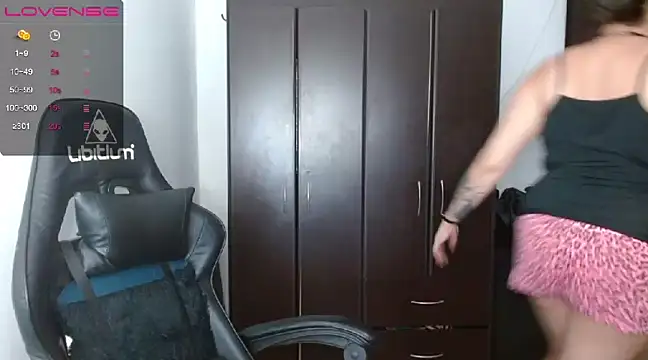 natashasmithe online show from January 22, 6:31 am