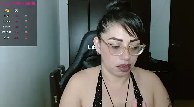 natashasmithe online show from January 24, 6:57 am