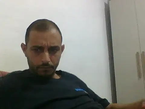 Snapshot of Pauzuudo01 chatting on October 23, 10:08 pm Pauzuudo01 online show from October 23, 10:08 pm