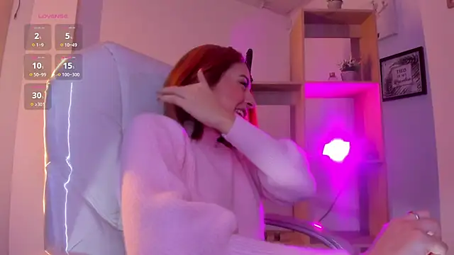 Snapshot of Tiarha chatting on January 9, 7:52 am Tiarha online show from January 9, 7:52 am