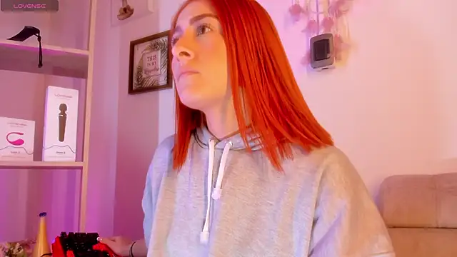 Snapshot of Tiarha chatting on January 16, 7:38 am Tiarha online show from January 16, 7:38 am