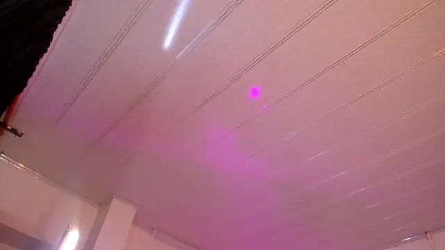 Snapshot of Tiarha chatting on January 20, 10:51 am Tiarha online show from January 20, 10:51 am