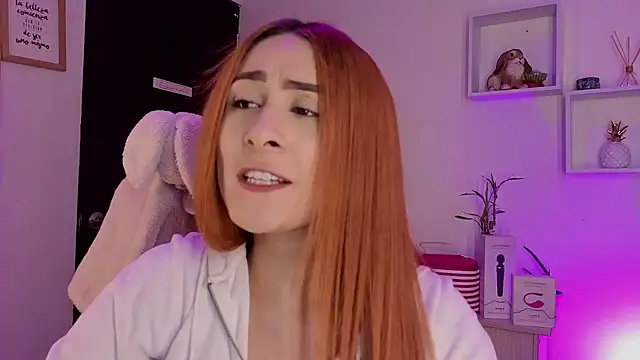 Snapshot of Tiarha chatting on November 12, 4:46 am Tiarha online show from November 12, 4:46 am