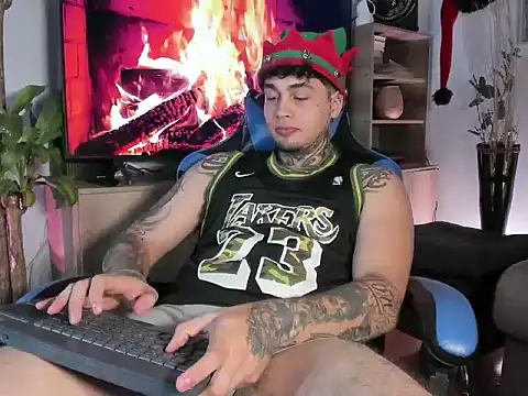 sebastian lopez18 online show from December 4, 3:05 am