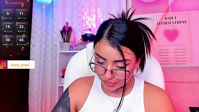 Hinataw33d01 online show from December 27, 9:28 am