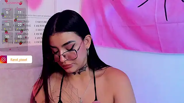 Hinataw33d01 online show from March 3, 11:35 pm