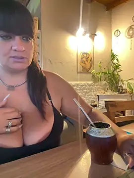 Sensualmente333 online show from March 12, 11:49 am