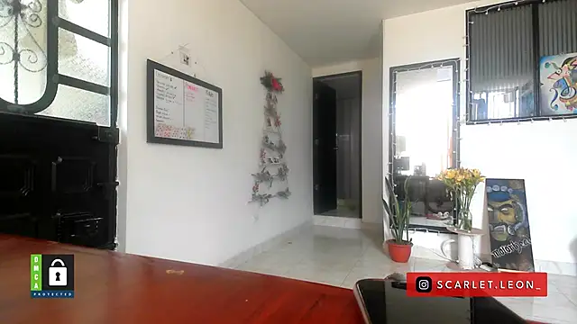 Scarletleon77 online show from December 19, 3:30 pm