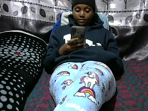 Sweet kelsiey online show from March 17, 9:13 pm