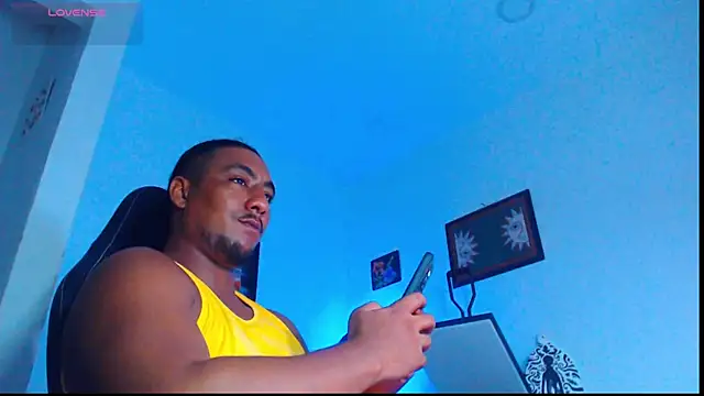 yosoy enzo2020 online show from May 2, 3:33 am