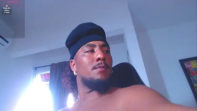 yosoy enzo2020 online show from August 1, 11:03 pm