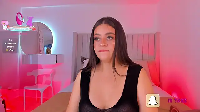 sarah-bonneth online show from November 10, 12:04 pm