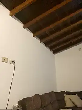 Snapshot of PUSHYLATE chatting on March 17, 2:05 am PUSHYLATE online show from March 17, 2:05 am