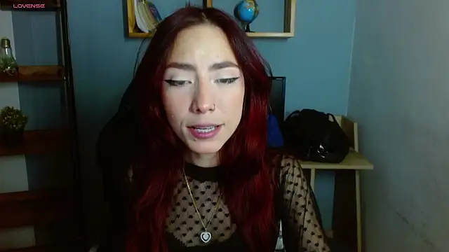 Snapshot of Erika_Stevens chatting on December 22, 2:06 pm Erika Stevens online show from December 22, 2:06 pm