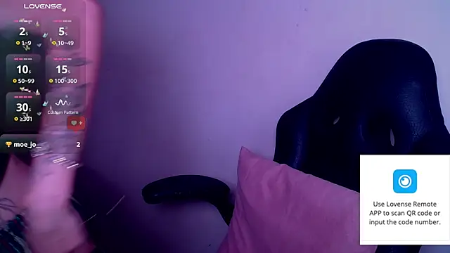 Snapshot of Erika_Stevens chatting on November 18, 4:00 pm Erika Stevens online show from November 18, 4:00 pm