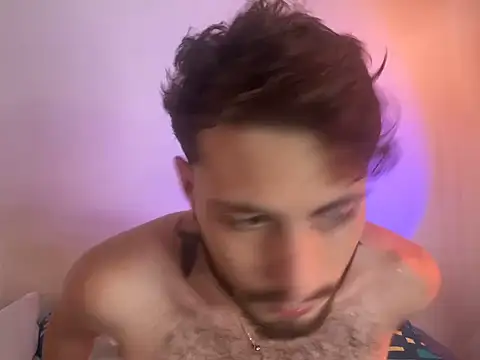 axel giracr online show from December 23, 8:14 pm