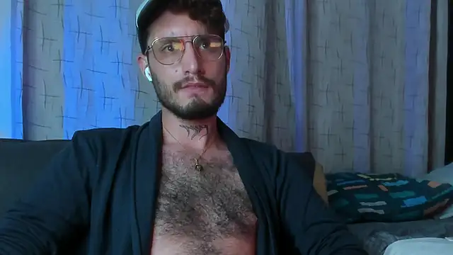 axel giracr online show from March 20, 12:51 am