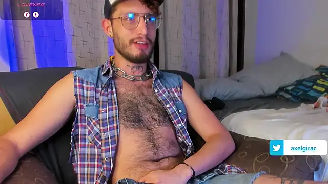 axel giracr online show from March 22, 1:22 am