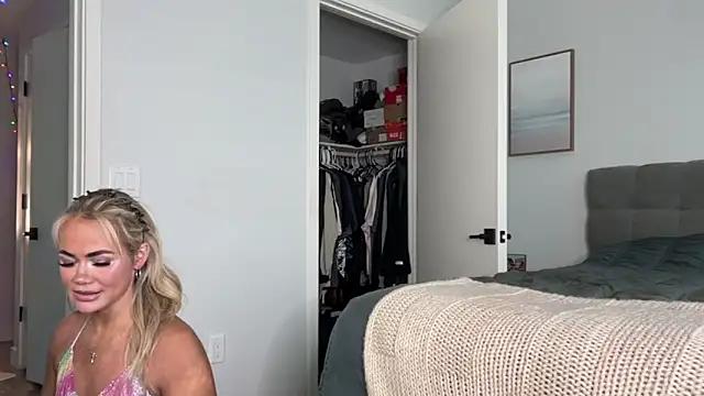 ElenaErickson online show from June 29, 7:58 pm