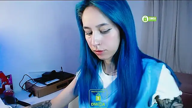 Snapshot of dakota_senju chatting on December 16, 5:17 am dakota senju online show from December 16, 5:17 am