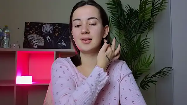 SweetieKendl online show from February 24, 10:08 pm