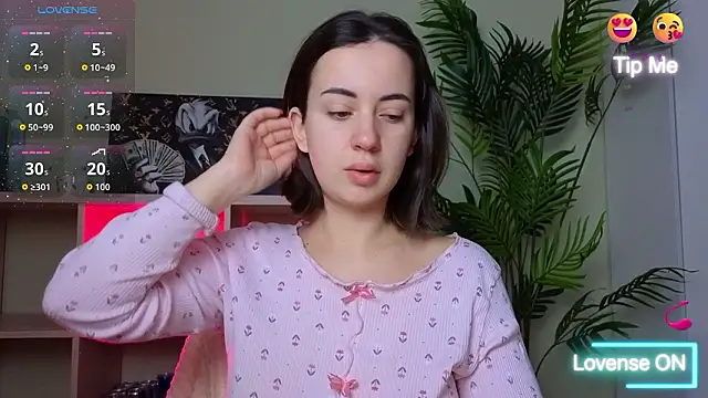 SweetieKendl online show from March 13, 10:27 pm